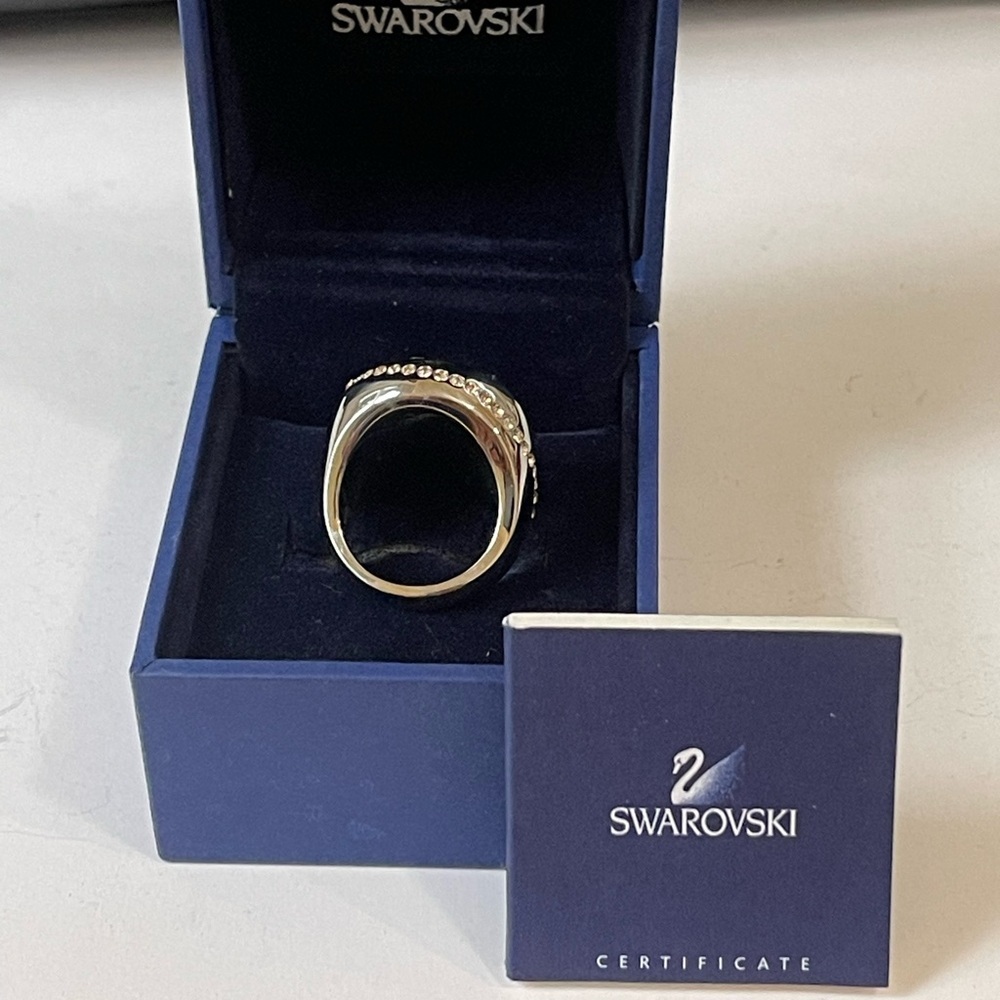 Swarovski round sphere ring, size 7,NEW in box - Picture 3 of 6